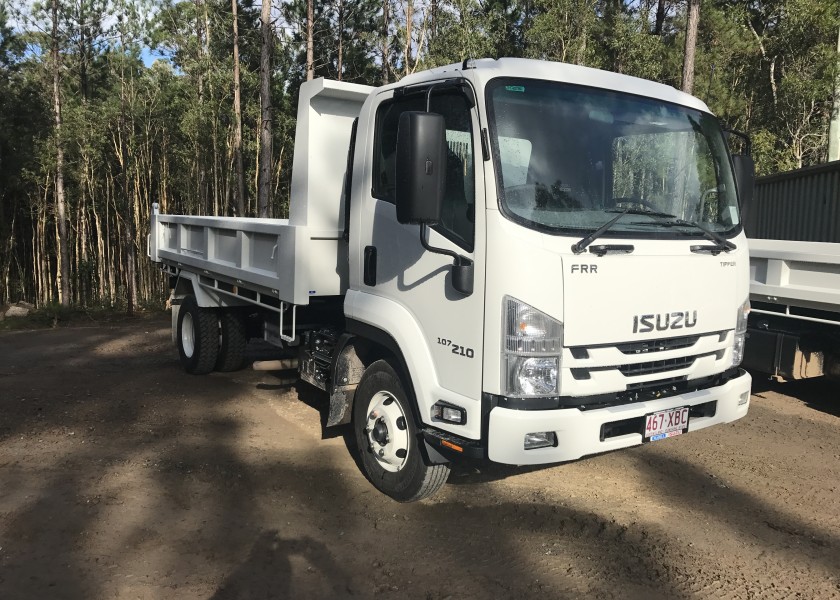 5m Tipper - single axle 3