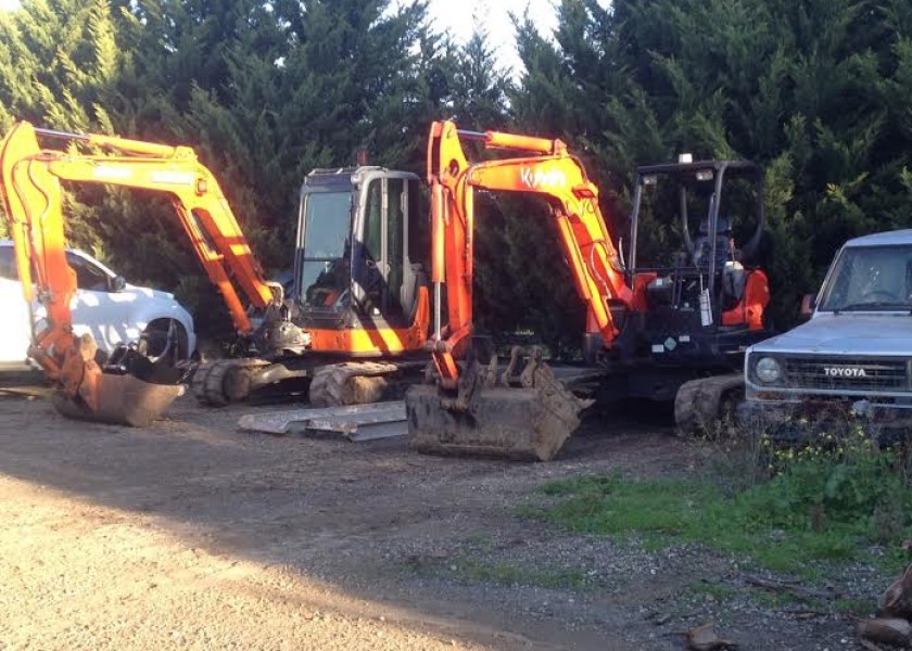 5T EXCAVATOR 3