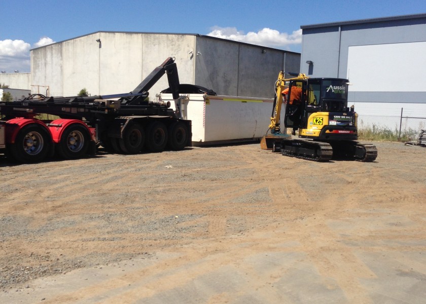 6 Tonne Excavator 2