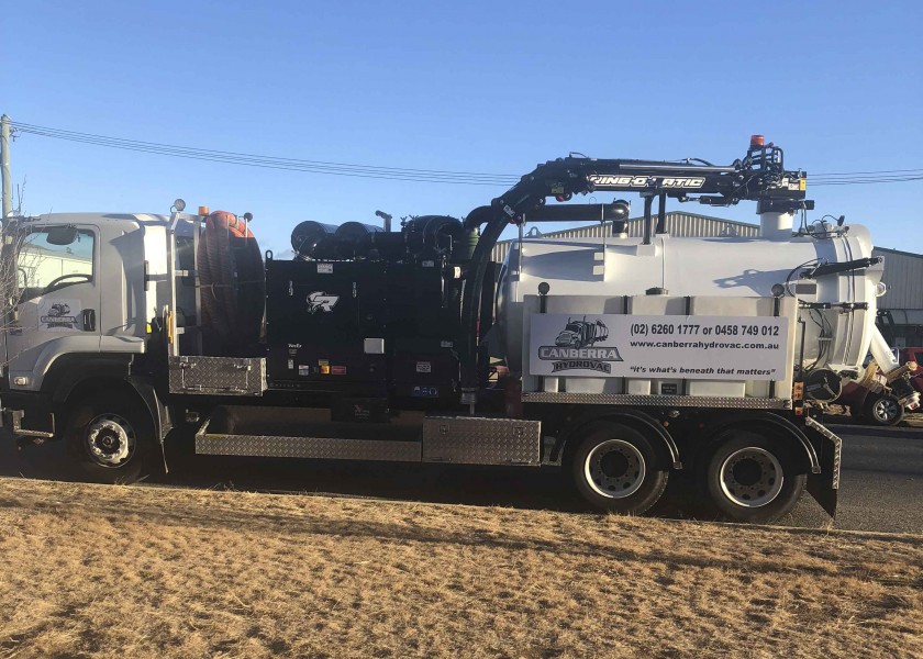 6000L Hydro Vac Truck  4