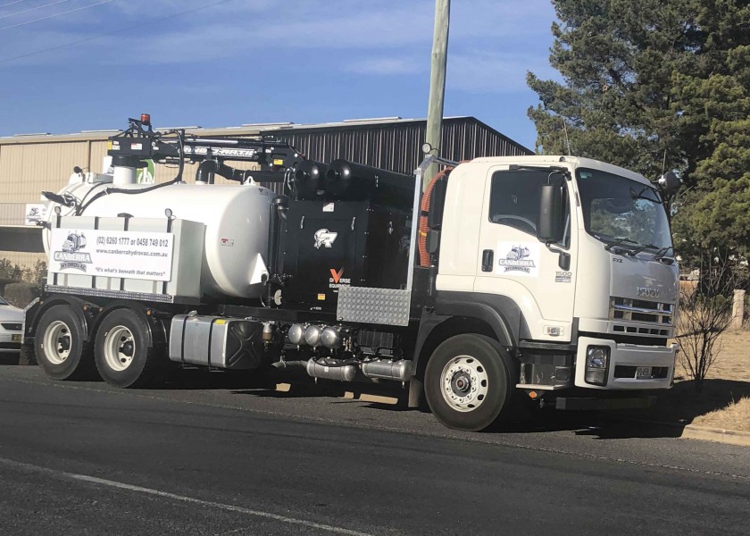 6000L Hydro Vac Truck  3