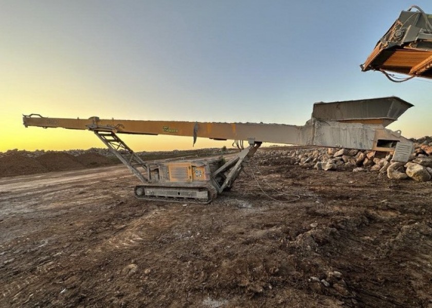 65FT Tracked Stacker 1
