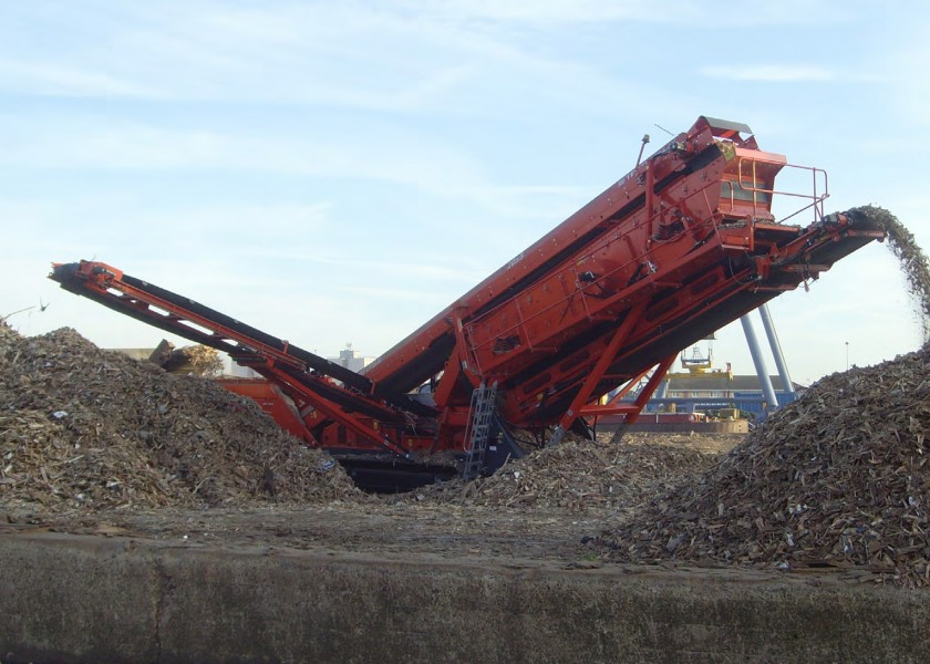 693+ Supertrak 1