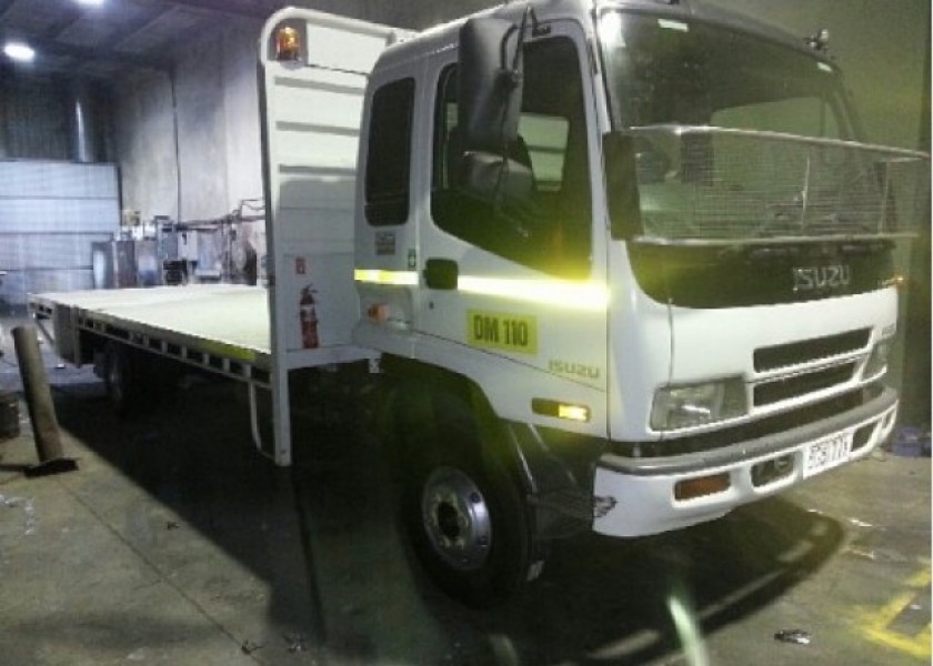 6T Isuzu Flat Deck Truck 1