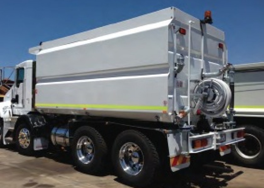6x4 and 8x4 Water Trucks - Any Location Available 2