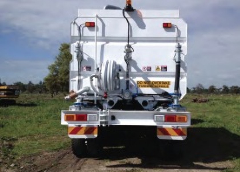 6x4 and 8x4 Water Trucks - Any Location Available 3