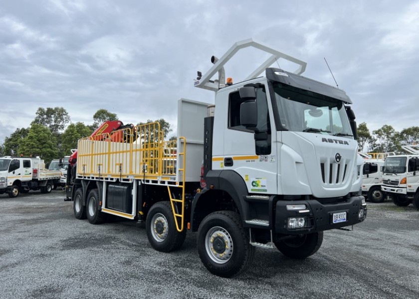 8x8 Crane Truck 1