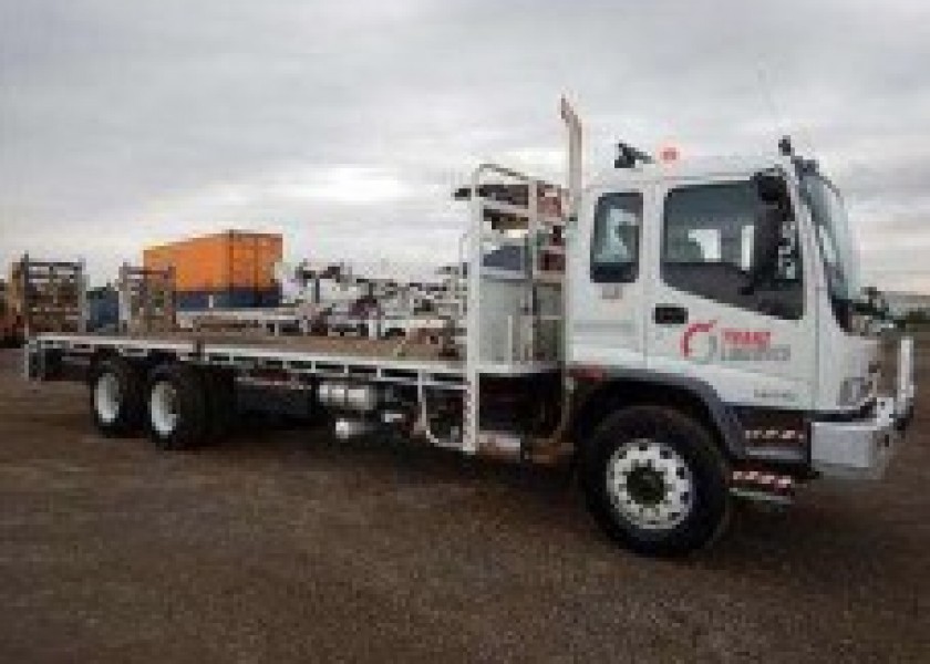 6x4 Single Cab Flatbed 1