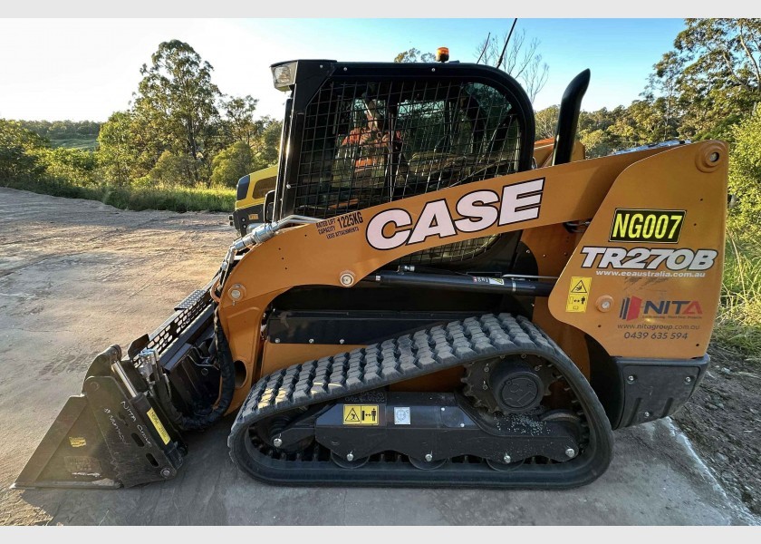 74HP Case TR270B Posi-track 1