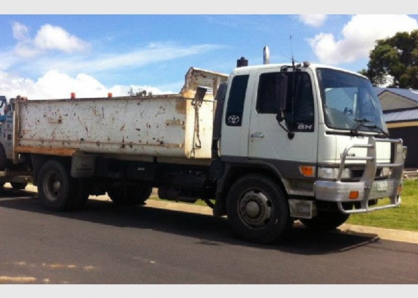 7.5 Ton Tipper 1