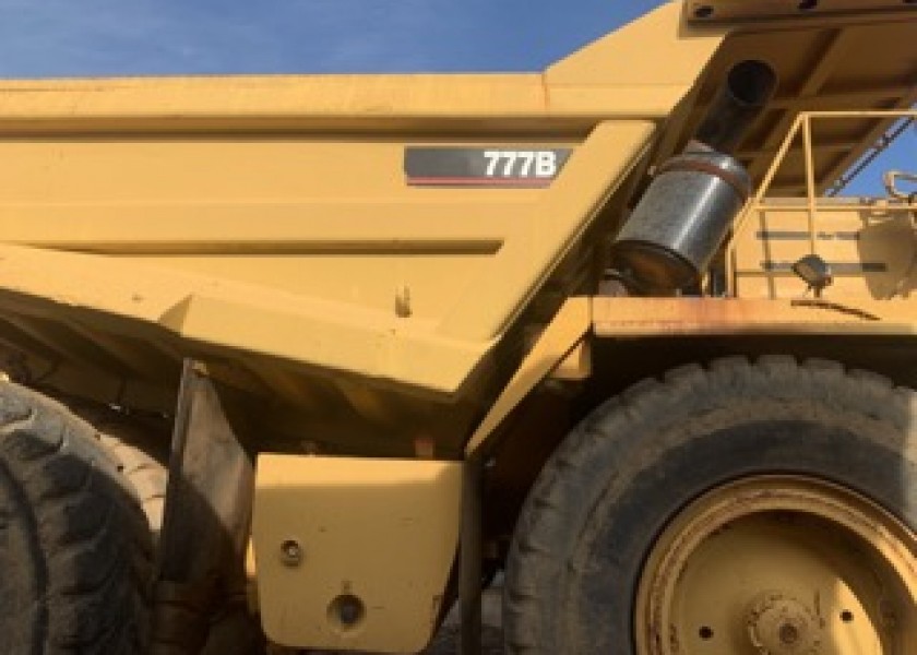 777 Dump Truck 2