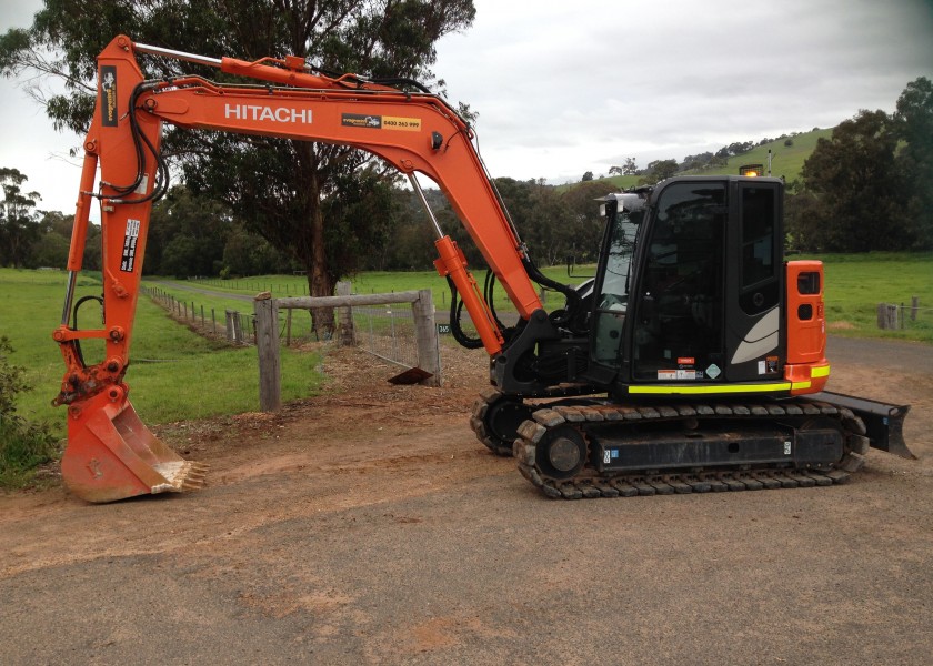 8-13T Hitachi Excavators 1