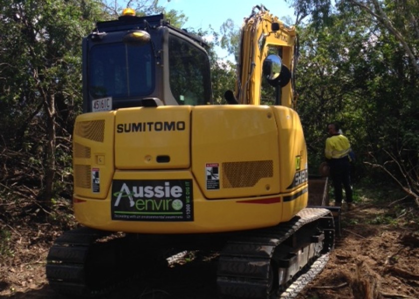 8 Tonne excavator 2