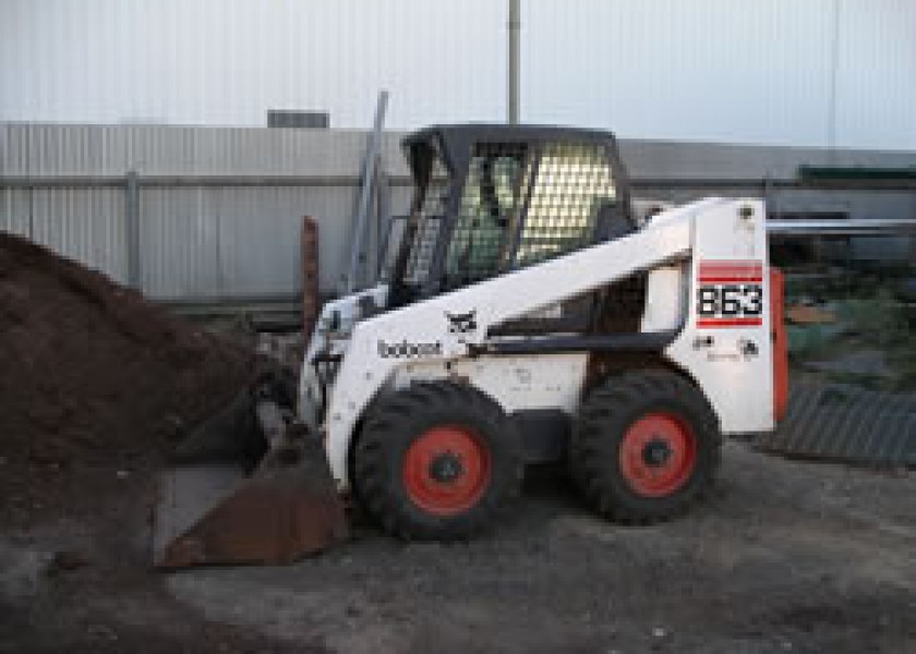 863 Bobcat 1