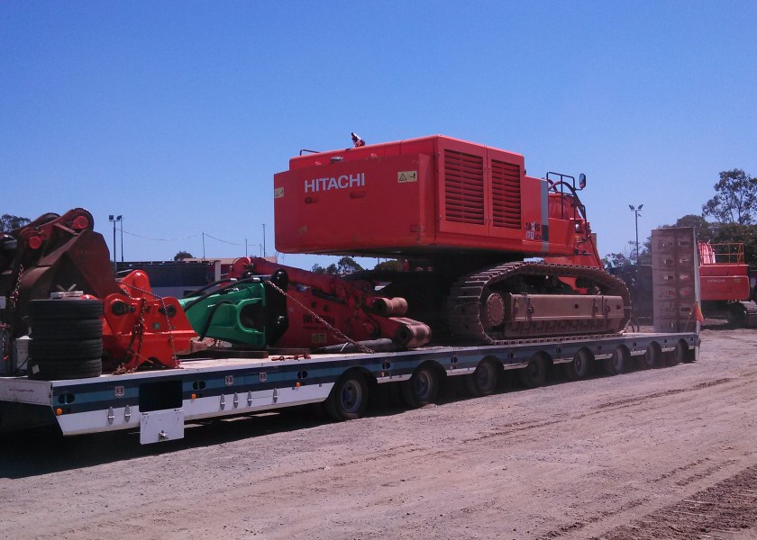 87t Hitachi Excavator 1