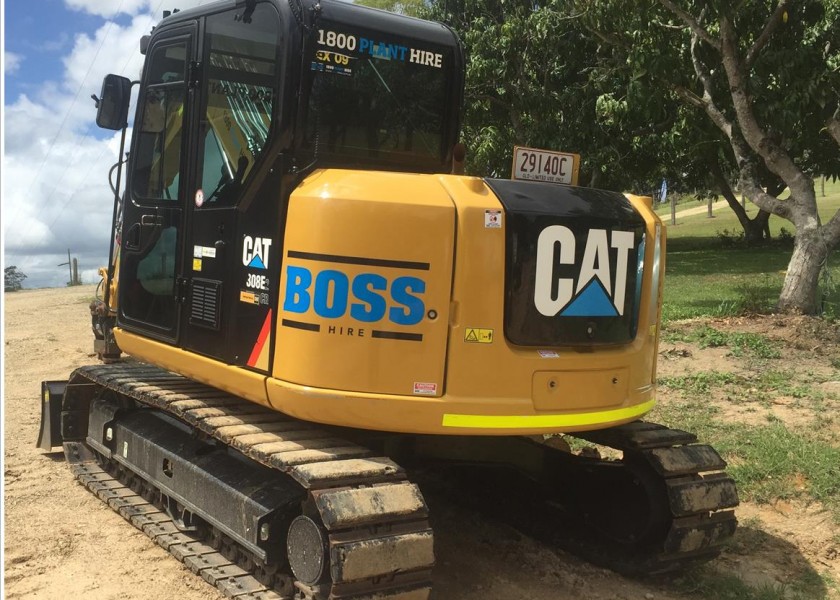 8T Caterpillar Excavator 2