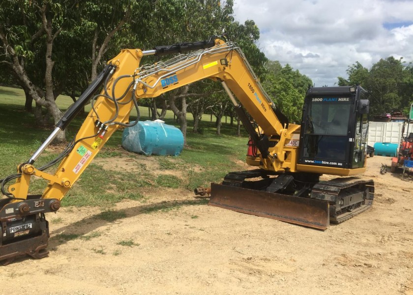 8T Caterpillar Excavator 4
