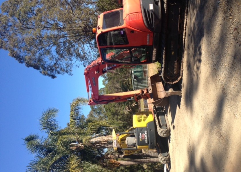 8T Kubota Excavator 1