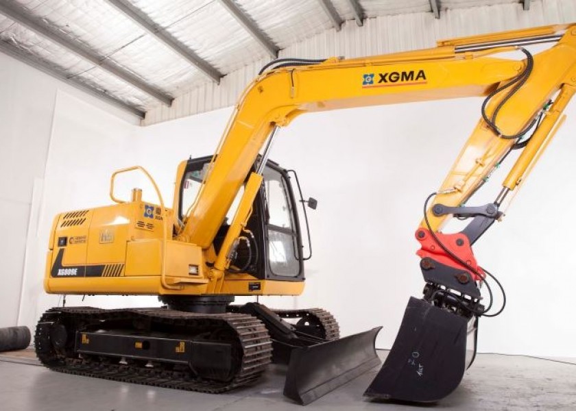 8T XG809E Excavator 3