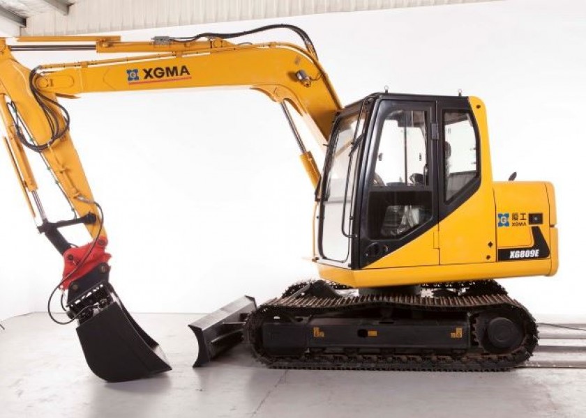 8T XG809E Excavator 4