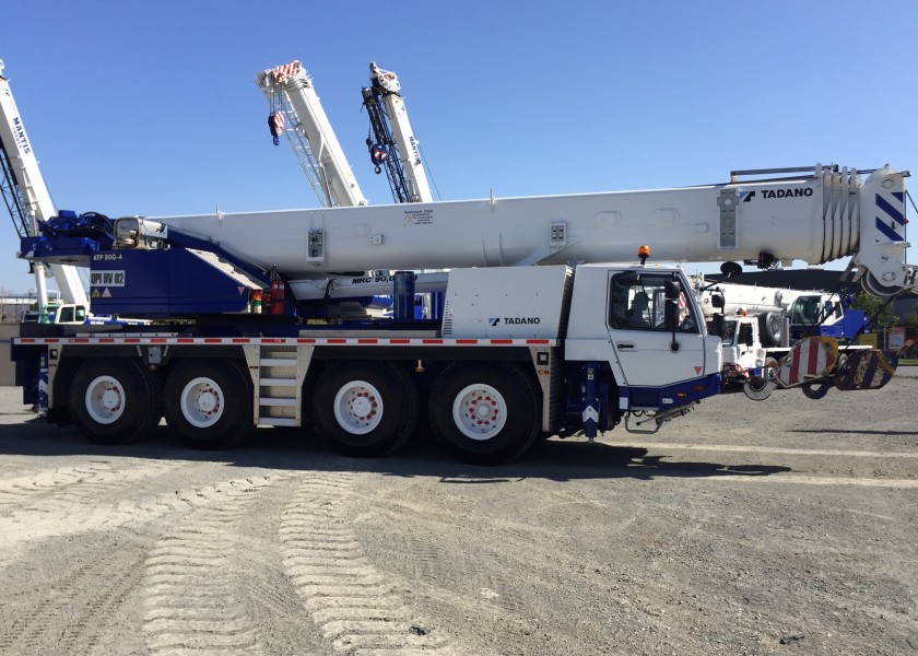 90t All terrain crane 1