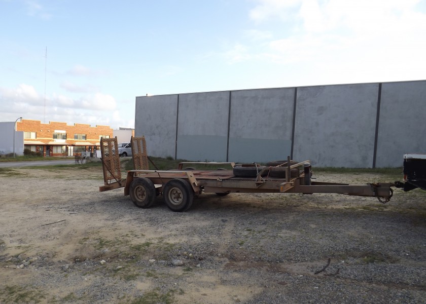 9T Alleyweld Plant Trailer 1