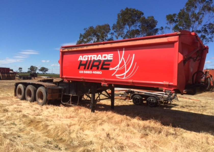 A Trailer Side Tipper 1