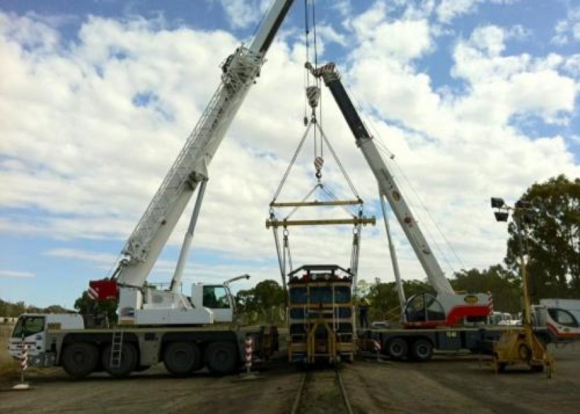 AC100T Slew Crane 3