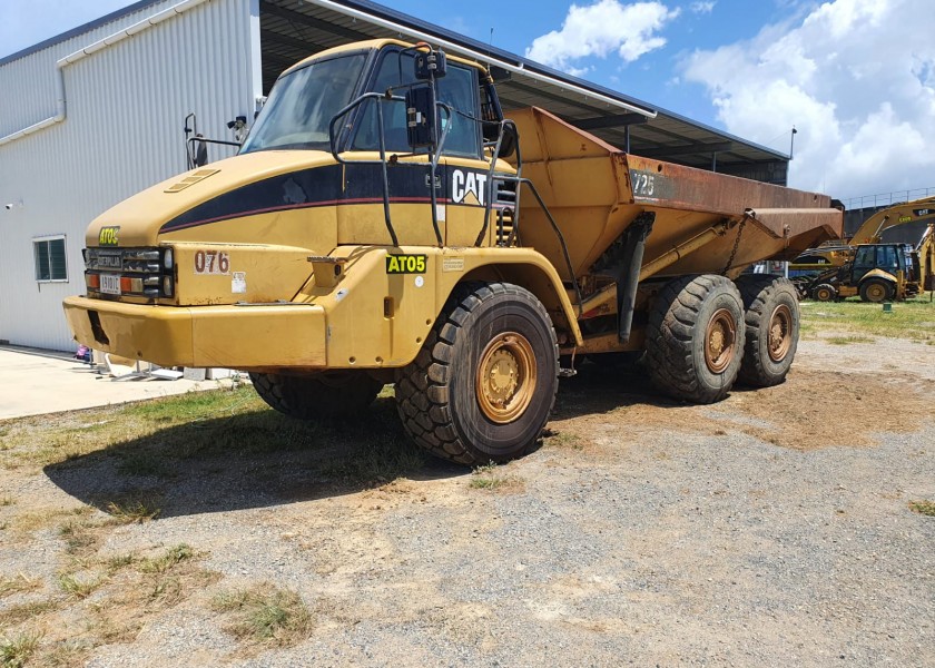 Articulating Dump Truck 1