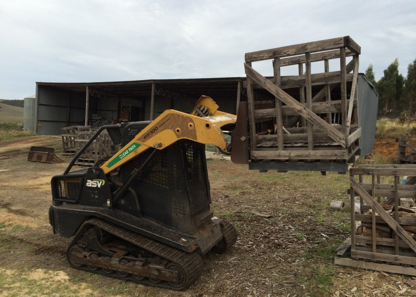 ASV PT100 tracked skid steer with mulcher and various attachments 10