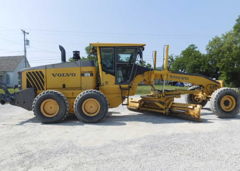 AWD Volvo G976 Motor Grader 1