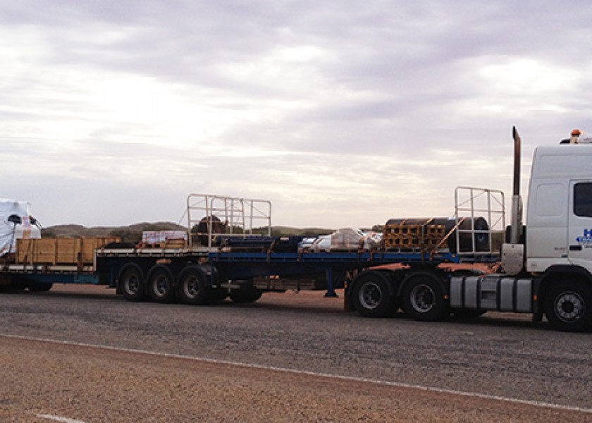 B Doubles and Single Trailer Transport 1