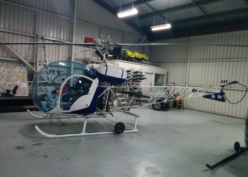 Bell47 Helicopter 1