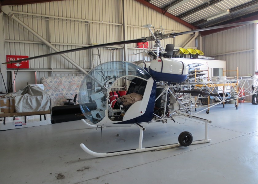 Bell47 Helicopter 3