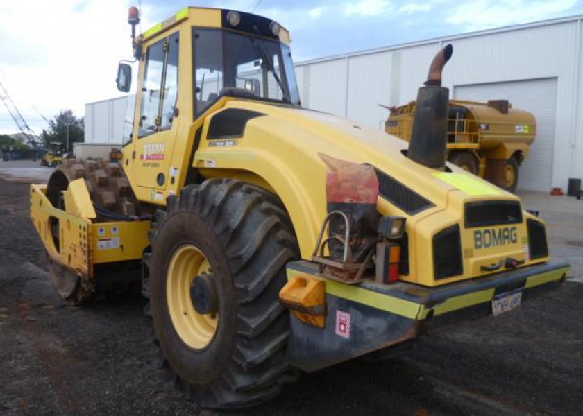 Bomag BW2411-4 12T Padfoot Roller  2