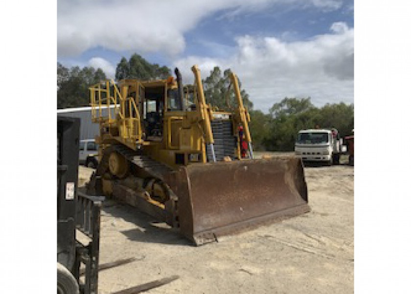 D7 Bull dozer 2