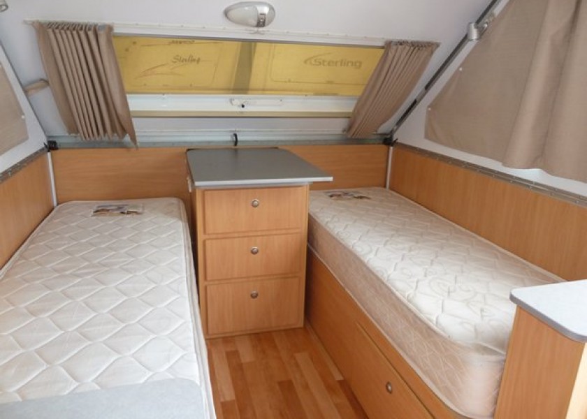 Caravan Accommodation 1-2 Person - Cruiser Camper 2