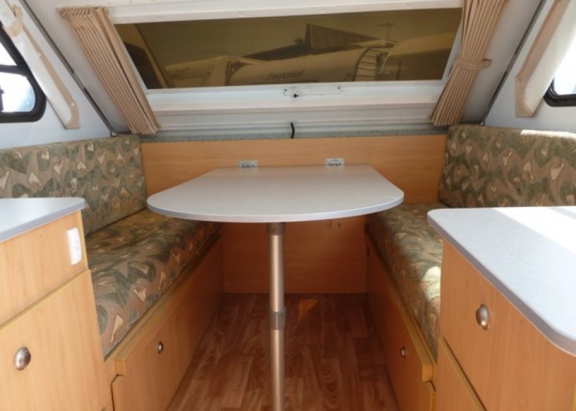 Caravan Accommodation 1-2 Person - Cruiser Camper 4