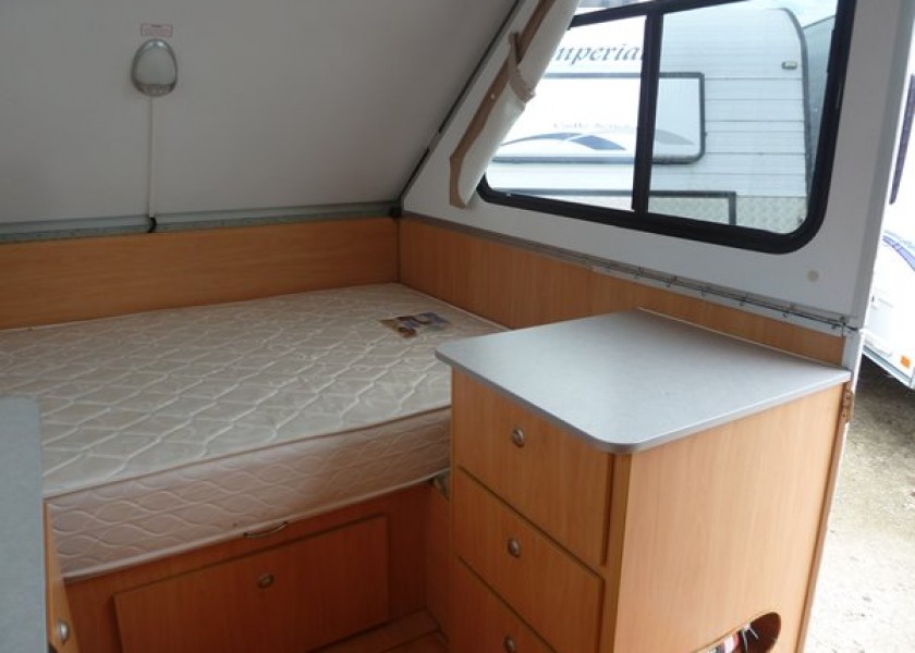 Caravan Accommodation 1-2 Person - Cruiseliner Camper 5