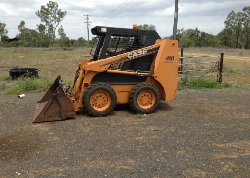 Case 410 Skid Steer 1