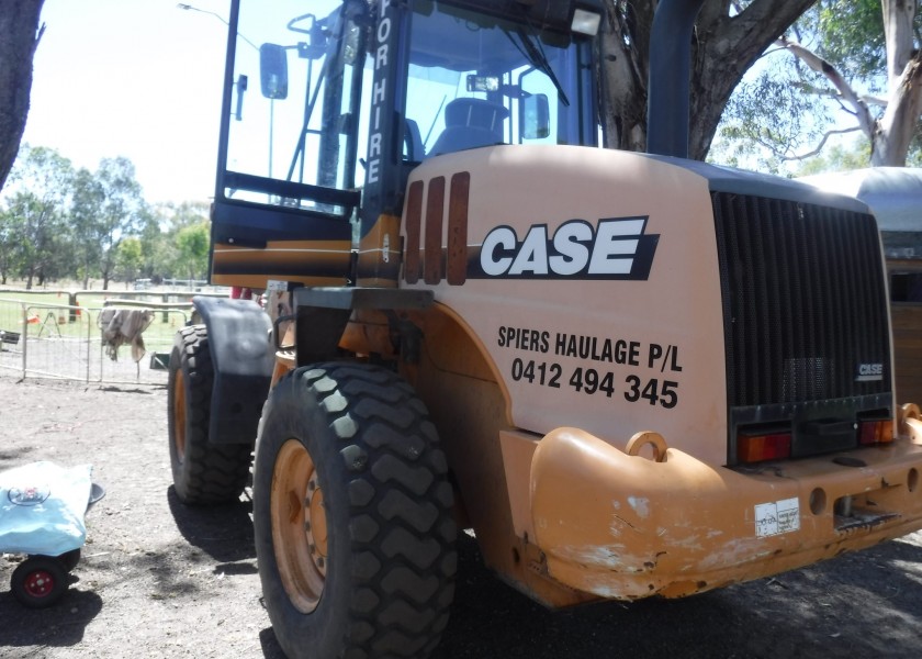 Case 521 DXT Wheel Loader 3