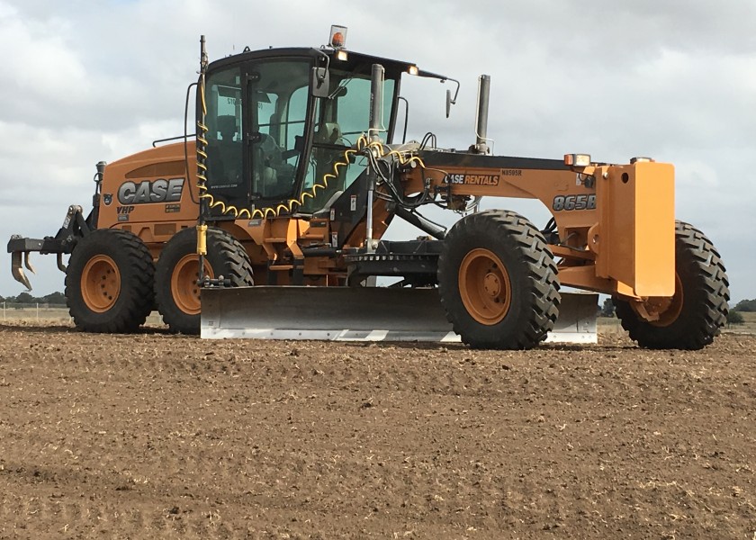 CASE 865B Motor Grader 1