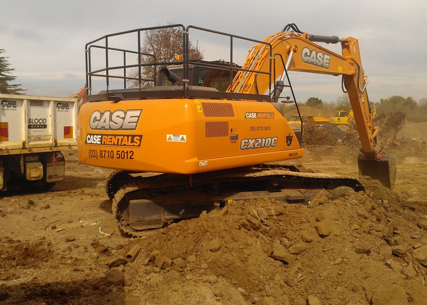 CASE CX210C 21t Excavator  2