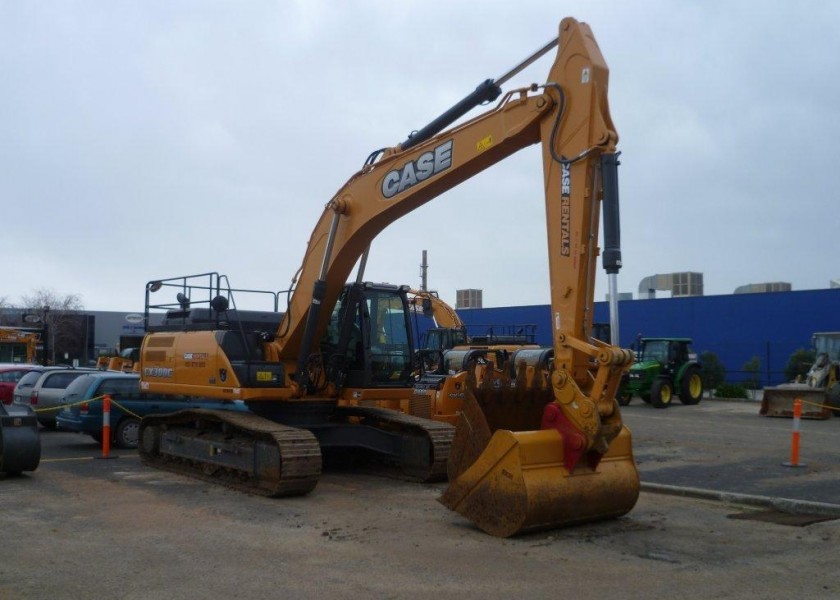 CASE CX300C 30t Excavator  2