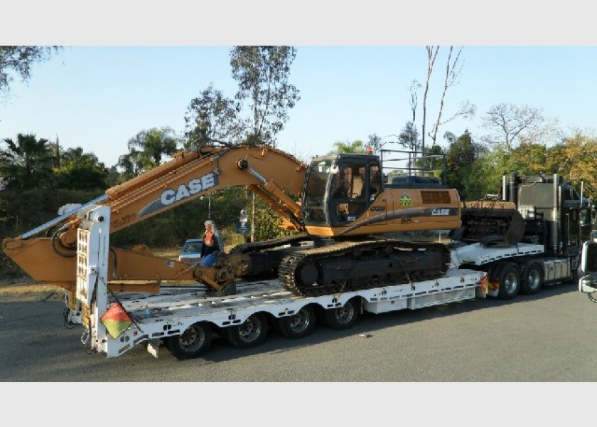 Case CX330B Excavator 1