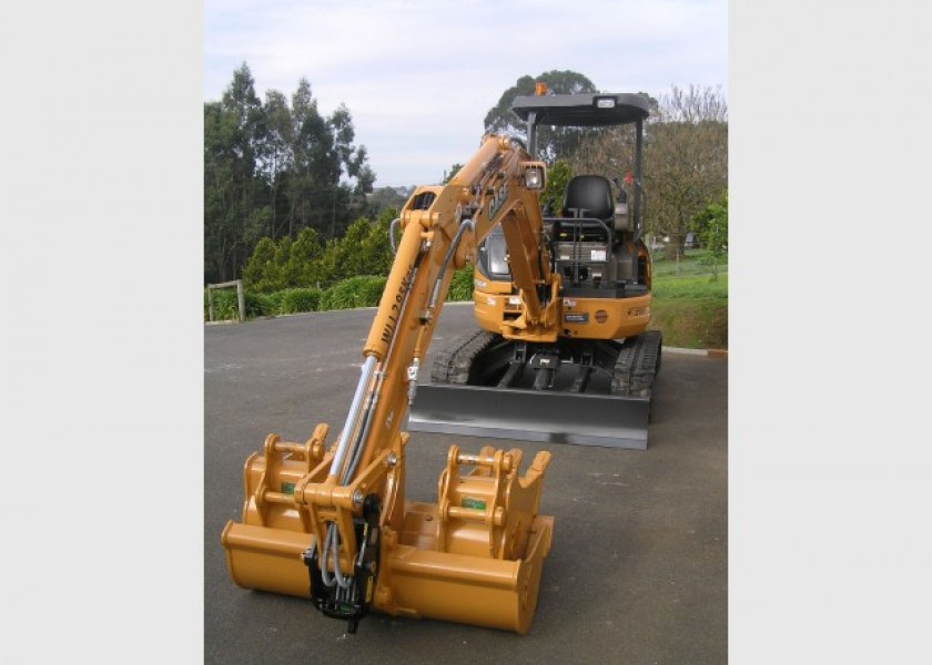 CASE CX36B Excavator (3.6T) 2