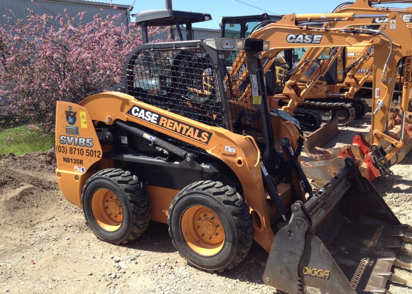 CASE SV185 Skid Steer 2