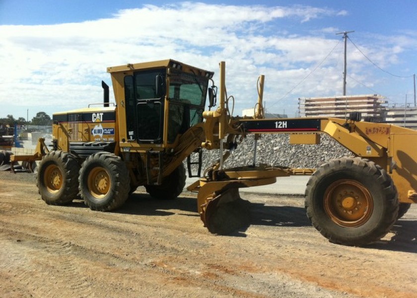 Cat 12H TII grader 12ft blade 1