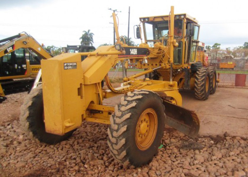 Cat 140H Grader 1