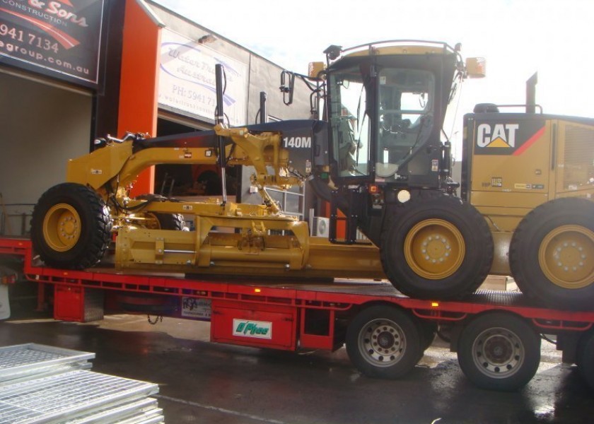 CAT 140M GRADER 3